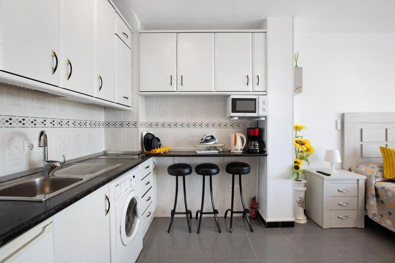 Bulto Carihuela B Apartment Torremolinos Exterior photo